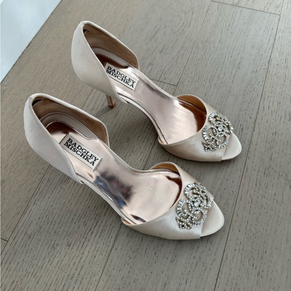 Badgley Mishka Crystal D’Orsay Pumps - Picture 2 of 8